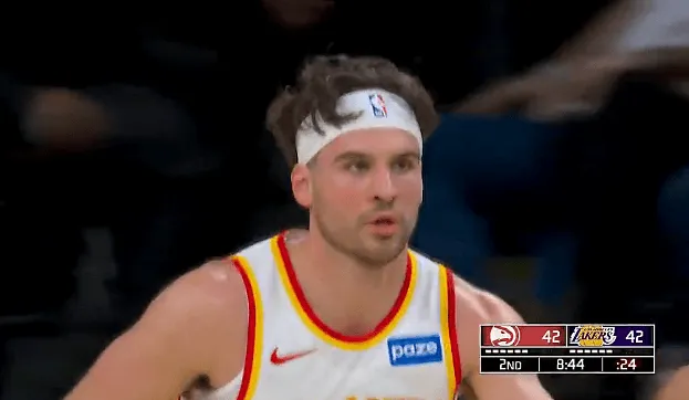 五大联赛-基斯珀特三分投进也得到10分，老鹰第二节追平湖人